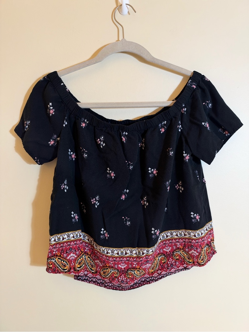 Abercrombie & Fitch Black Off-Shoulder Floral Border Print Top Small